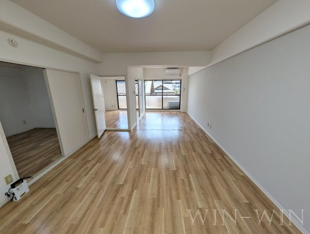 フィオーレ草間の居間・リビング