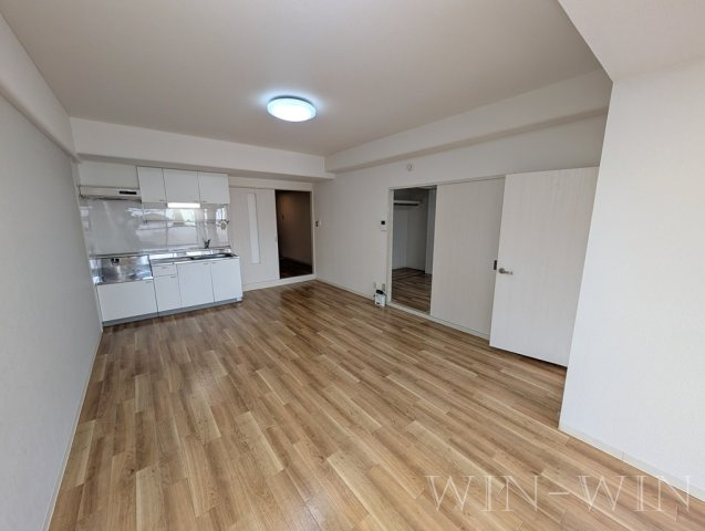 フィオーレ草間の居間・リビング