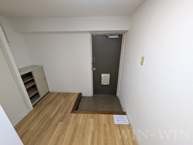 フィオーレ草間の玄関