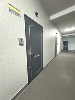 【玄関】 | 西京極ハイツ