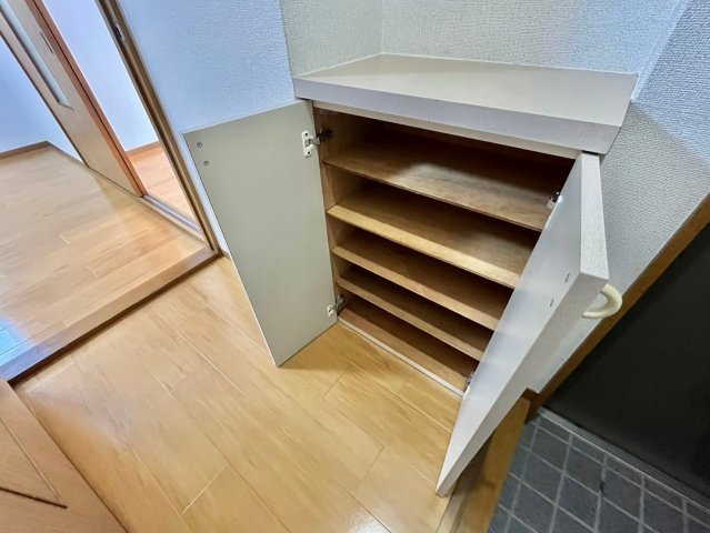 ハイツ渚の収納