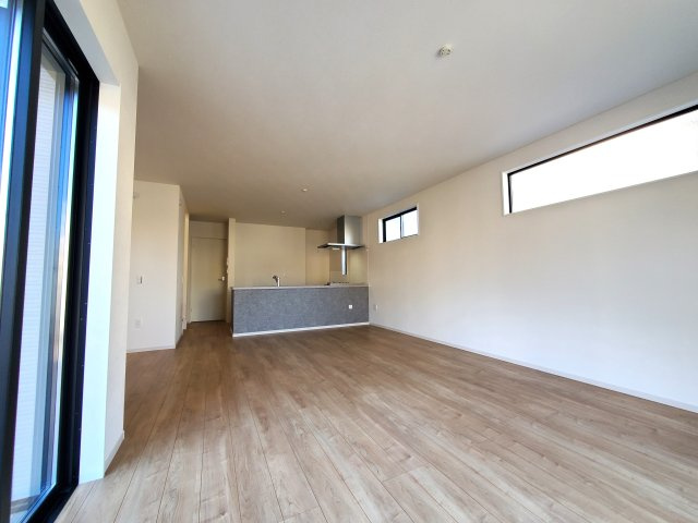 三郷市　高州2丁目　新築戸建　　全1棟の居間・リビング|リビングです