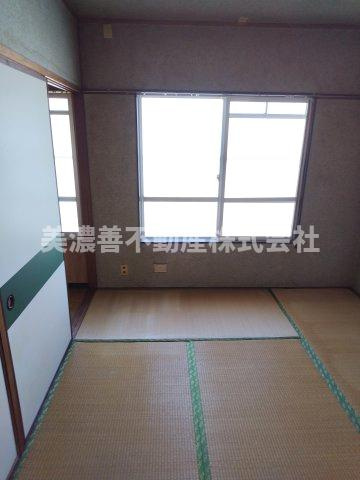 大洋ハイツ2棟の和室