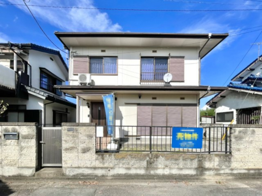 【中古戸建】高崎市引間町1期の外観|■外観｜シャープなデザインが印象的な洗練された外観。格調高く、優雅さ漂う素敵な仕様です♪