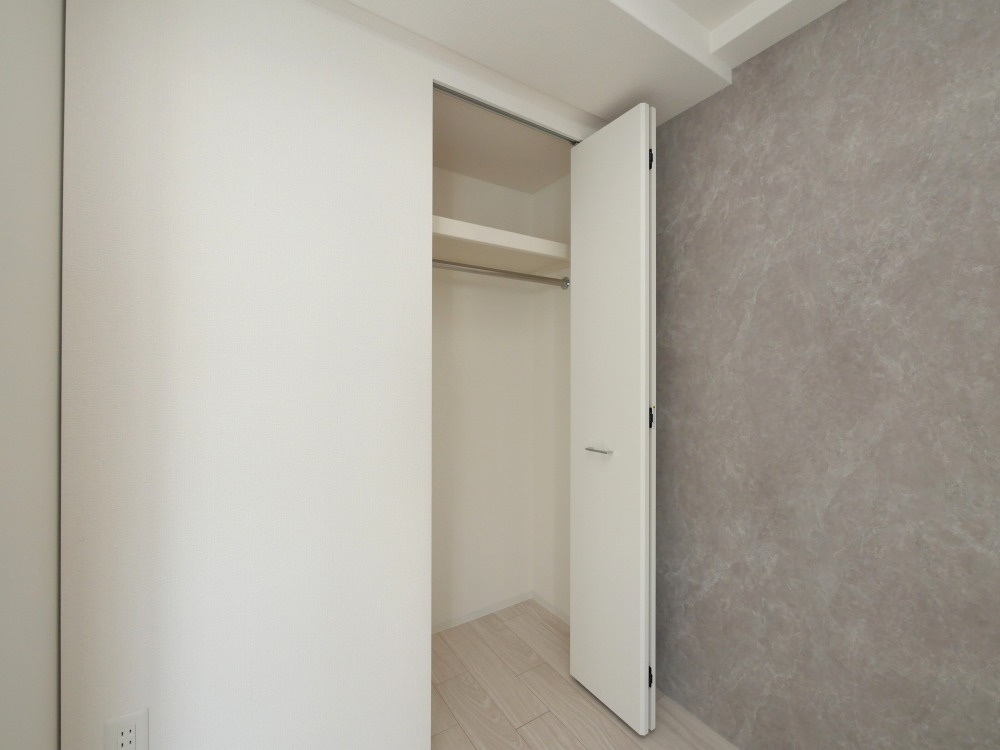 大阪市浪速区日本橋東１丁目の賃貸マンションの収納