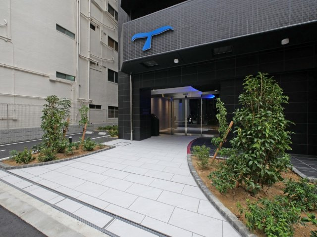 大阪市浪速区日本橋東１丁目の賃貸マンションのエントランス