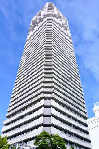 オークプリオタワーの外観