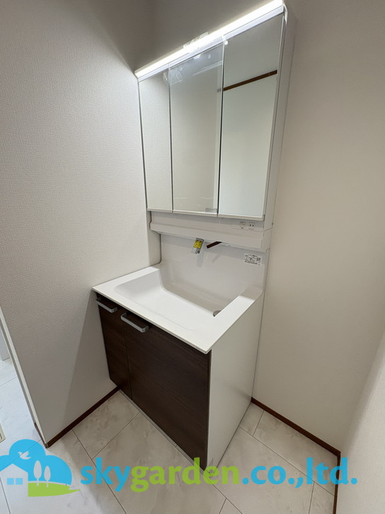 茅ヶ崎市東海岸南4丁目　新築戸建　全5棟B号棟の独立洗面台|独立洗面化粧台付き