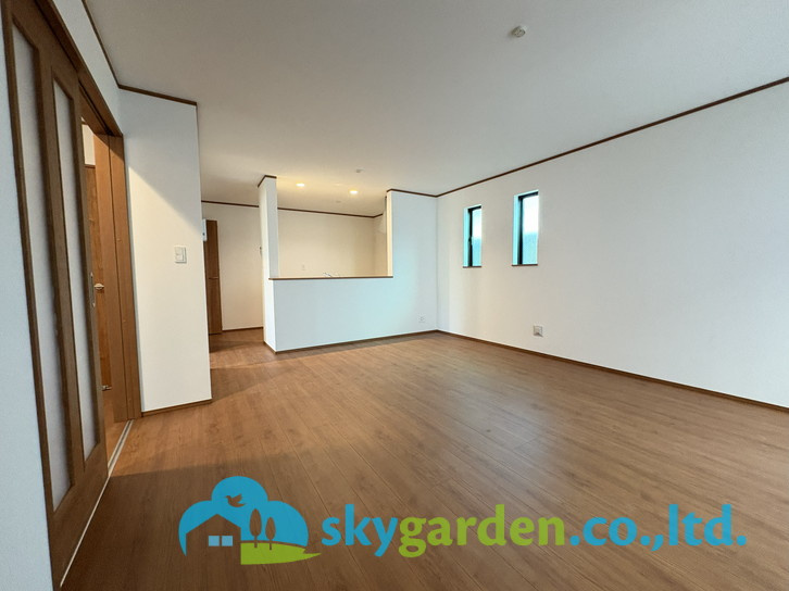 茅ヶ崎市東海岸南4丁目　新築戸建　全5棟B号棟の居間・リビング