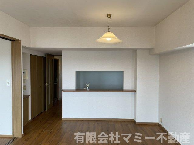 【居間・リビング】 | 長太旭町マンション