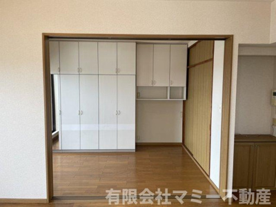 【洋室】 | 長太旭町マンション