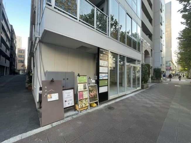 【外観】 | 新富町駅徒歩2分 CENTER VILLAGE 5階 13.63坪