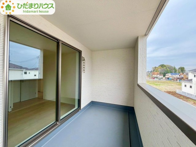 野田木間ケ瀬第2　新築戸建　7号棟のバルコニー|人気が高いインナーバルコニーを採用♪天候を気にせず洗濯物を干せ、紫外線も気にせずに済みます(*^^)v							
