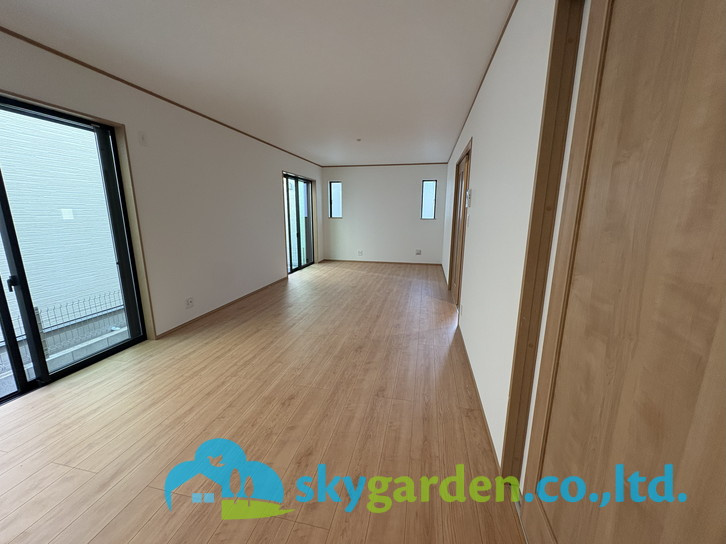 茅ヶ崎市東海岸南4丁目　新築戸建　全5棟C号棟の居間・リビング