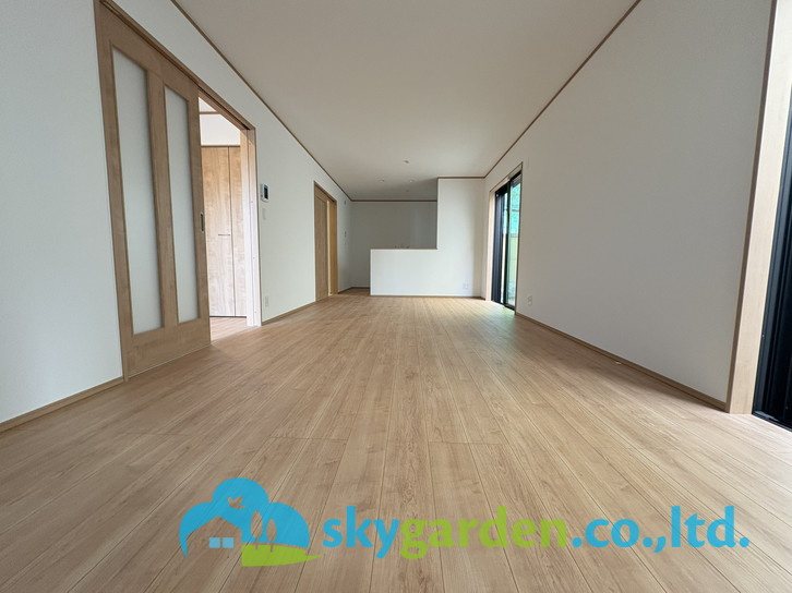 茅ヶ崎市東海岸南4丁目　新築戸建　全5棟C号棟の居間・リビング