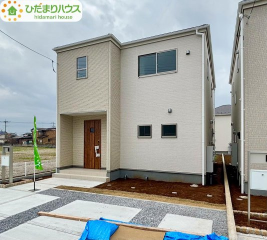 野田木間ケ瀬第2　新築戸建　8号棟の駐車場|カースペース３台ＯＫ！来客用にもスペースを確保できるのが安心ですね(^^)/