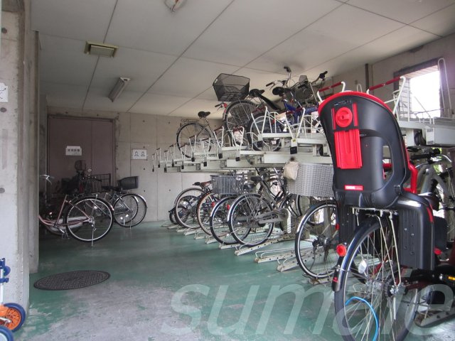 プレステージュ・ミネギシのその他共用部分|駐輪スペースです☆