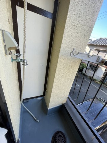 室外洗濯機置き場です