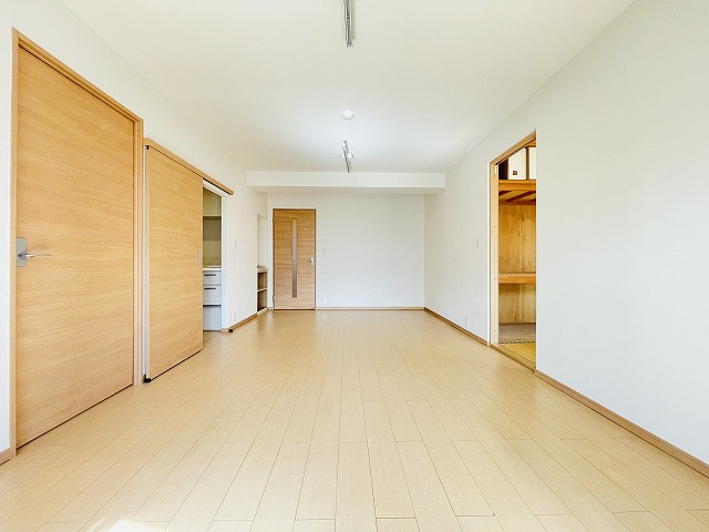 【居間・リビング】 | 寺塚パークマンション