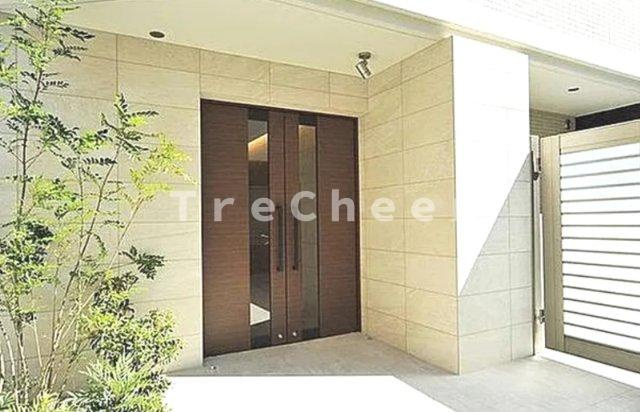 エストゥルース桜川のエントランス