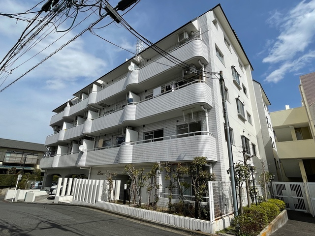 ＬＩＶＥの周辺