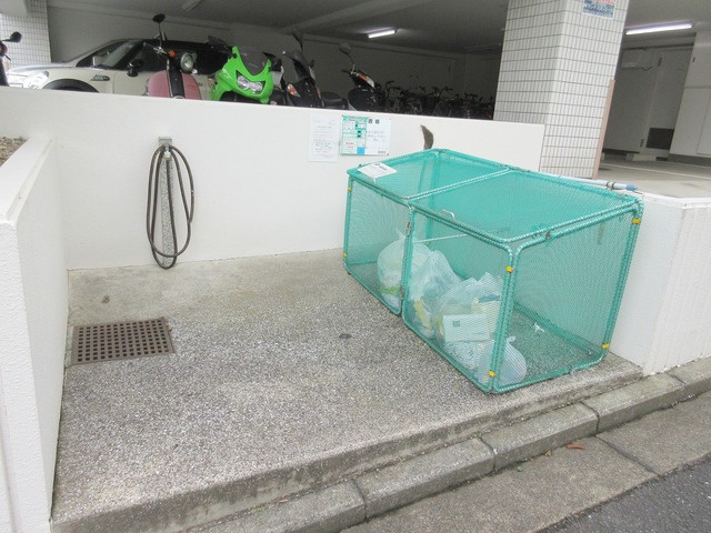 ＬＩＶＥのその他|敷地内ゴミ置き場