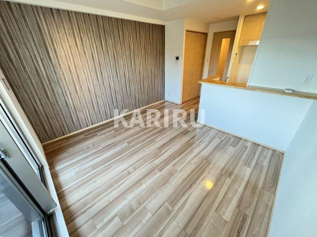 スプランディッド野江の洋室