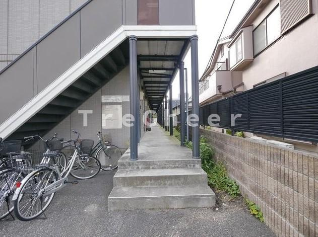 クリオコート21(CLIO COURT 21)のエントランス