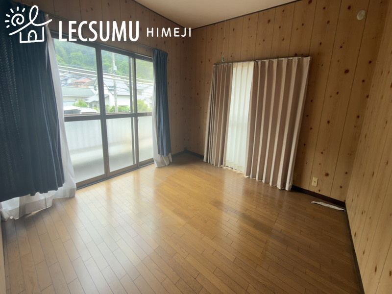 姫路市緑台２丁目／中古戸建の居間・リビング
