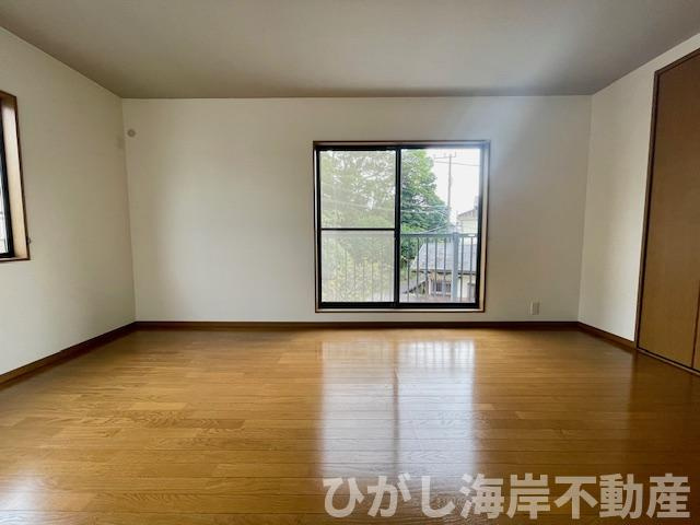 中郡大磯町高麗３丁目　中古戸建の洋室|新規リフォーム完了！　9.1帖　洋室