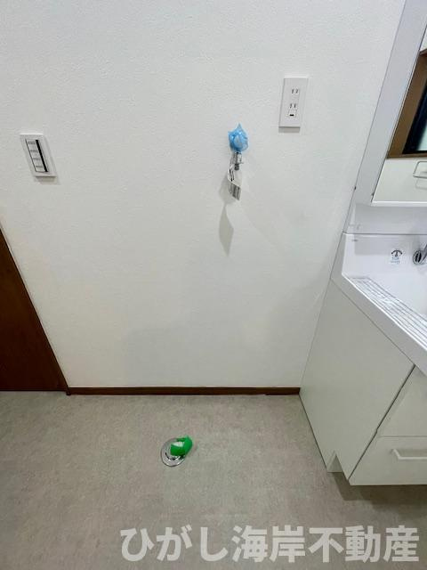 中郡大磯町高麗３丁目　中古戸建のランドリースペース|新規リフォーム完了！　洗濯機置場