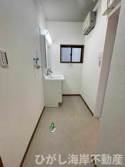 中郡大磯町高麗３丁目　中古戸建の脱衣所|新規リフォーム完了！　脱衣スペース