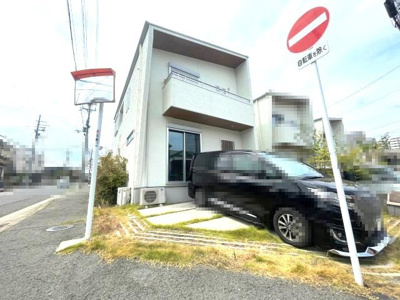 【外観】 | 堺市中区深阪1丁 | シンプルながら存在感のある外観デザイン。ぜひ現地で実際の雰囲気をご覧ください。