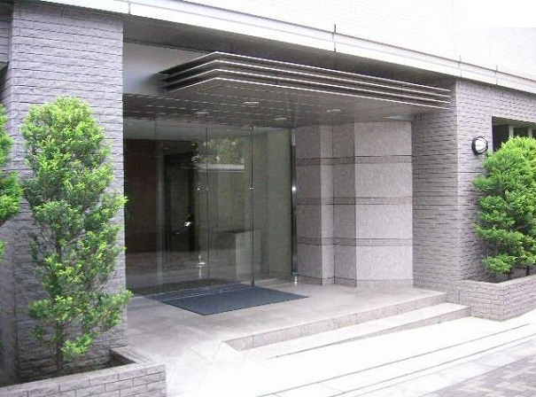 港区西麻布３丁目の賃貸マンションのその他|エントランス