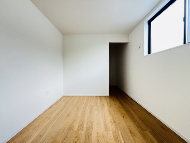 大府市長根町6丁目61番、62番『仲介手数料無料』新築戸建ての洋室