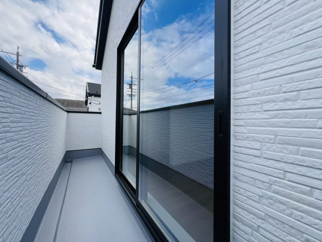 大府市長根町6丁目61番、62番『仲介手数料無料』新築戸建てのバルコニー
