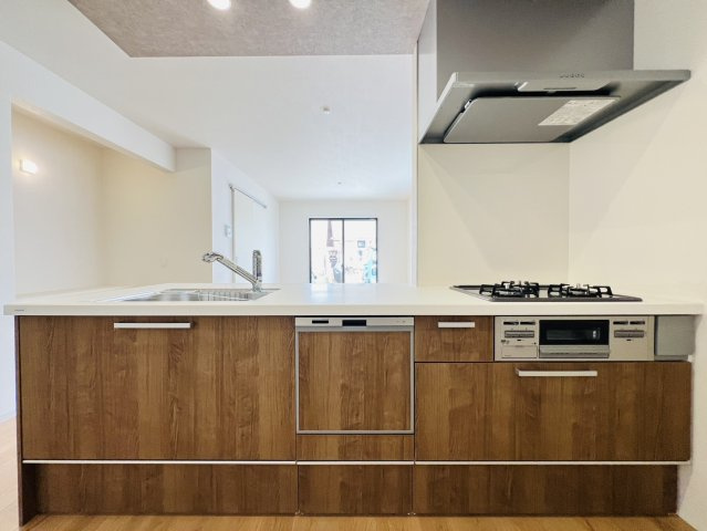 大府市長根町6丁目61番、62番『仲介手数料無料』新築戸建てのキッチン