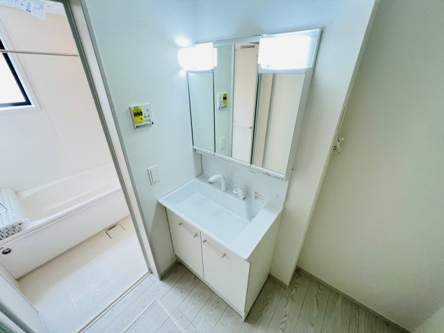 大府市長根町6丁目61番、62番『仲介手数料無料』新築戸建ての独立洗面台