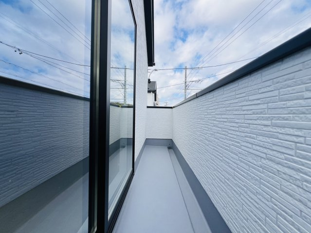 大府市長根町6丁目61番、62番『仲介手数料無料』新築戸建てのバルコニー