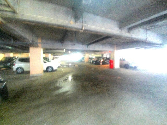 マンション明舞の駐車場