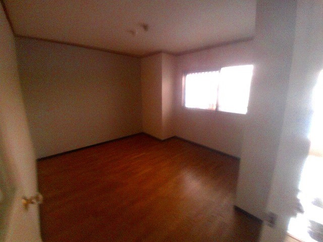 マンション明舞の寝室