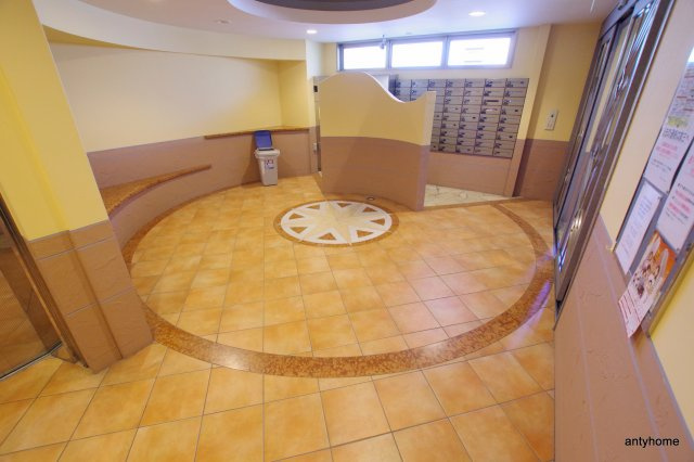 エステムプラザ梅田WEST　仲介手数料無料のロビー