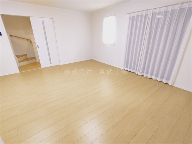 【居間・リビング】の画像
