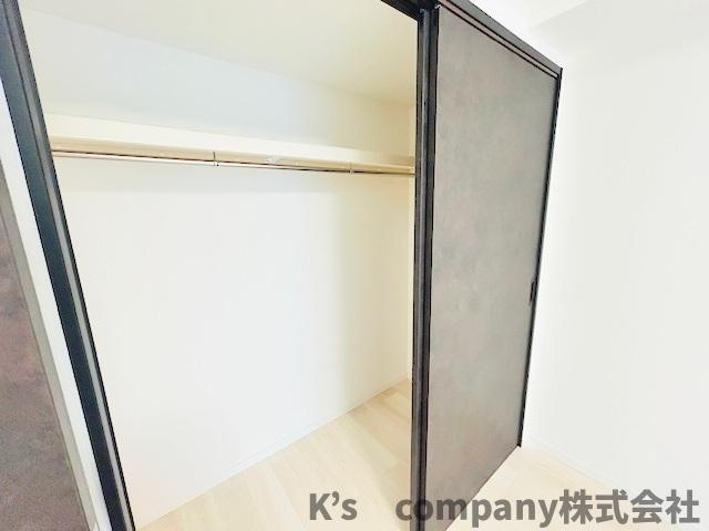●茅ヶ崎市今宿　第一ハイツ茅ヶ崎の収納|洋室6帖の収納スペース◇