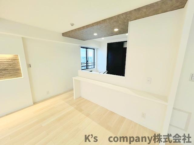 ●茅ヶ崎市今宿　第一ハイツ茅ヶ崎のキッチン|リビングにいるご家族を感じながらお料理ができるカウンターキッチン☆