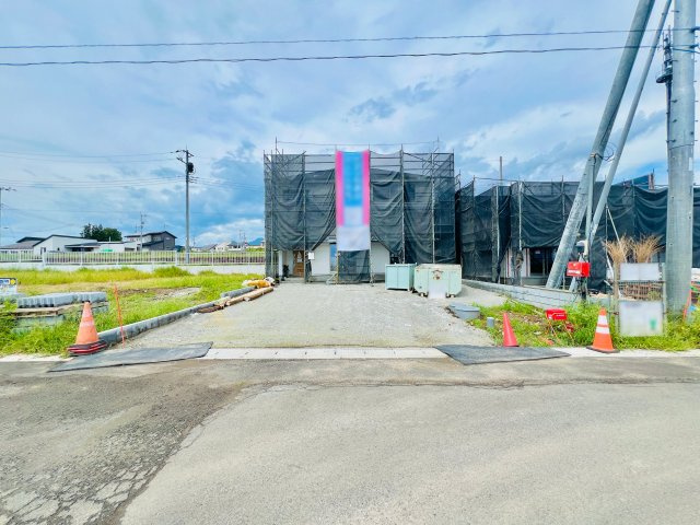 高崎市箕郷町上芝の外観|敷地広々♪