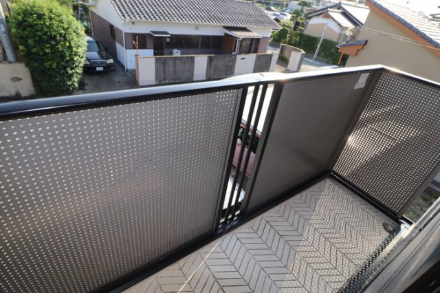 コンフォール布津原のバルコニー|陽当たり良好なバルコニーです♪