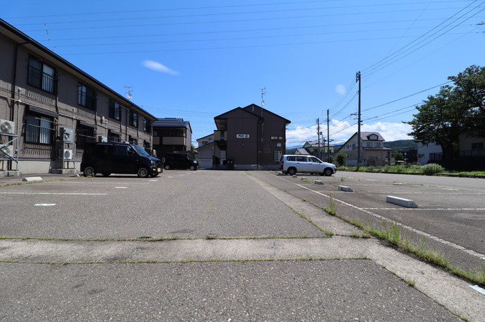 マイルド Aの駐車場