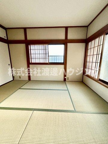 中桜塚一丁目テラスハウスの寝室