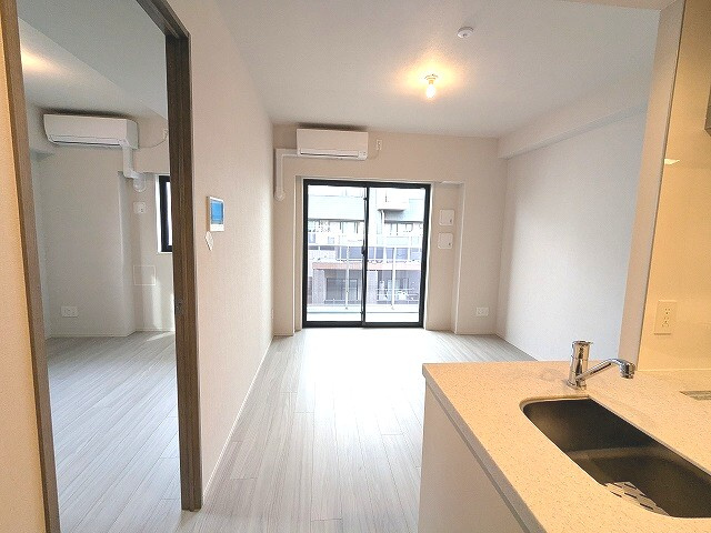 SEASON FLATS上野稲荷町